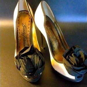 Beverly Feldman Peep Toe high heels